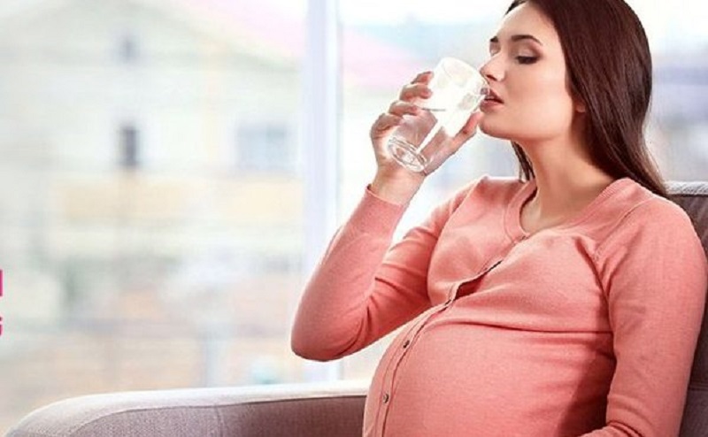 علائم کم آبی در دوران بارداری