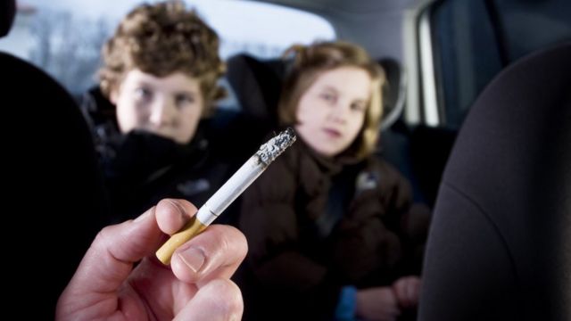 دود سیگار با کودکان چه می کند؟