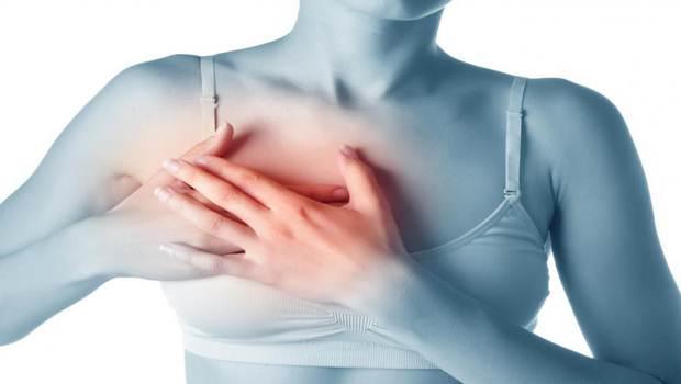 نوسانات هورمونی شماره یک دلیل درد زنان در پستان است.