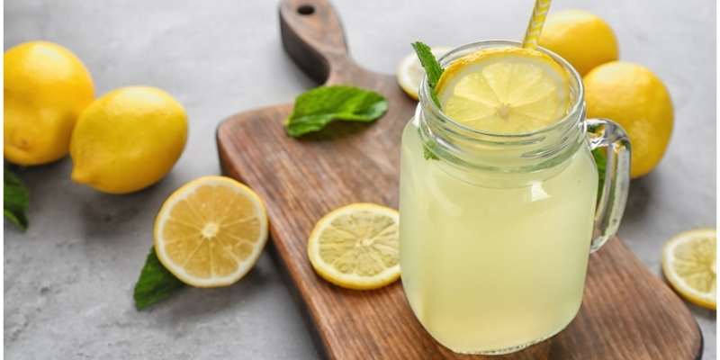 فواید مصرف آب لیمو چیست؟